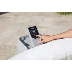 Spa Gonflable Bestway Lay-Z Spa HOLLYWOOD AirJet 6 Places -Piscines Ubbink Boutique 60059 spa gonflable bestway lay z spa hollywood panneau controle