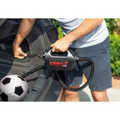 Gonfleur éléctrique Compresseur 12 & 220 V Intex 11 Gonfleur éléctrique Compresseur 12 & 220 V Intex -Piscines Ubbink Boutique 68609 ambiance 4 min