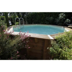 Piscine En Bois Octogonale Ubbink Océa 5,80 X 1,30 M - Liner Beige 11 Piscine En Bois Octogonale Ubbink Océa 5,80 X 1,30 M - Liner Beige -Piscines Ubbink Boutique 7504510 piscine bois octogonale ubbink ocea 580 beige ambiance 2
