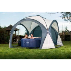 Abri Pour Spa Gonflable Bestway Lay-z Dôme -Piscines Ubbink Boutique abri spa gonflabe lay z bestway 58460 ambiance2 1