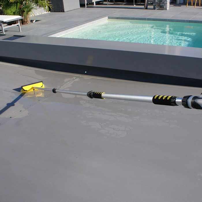 Balai Hydro Jet Xpro Pour Volet Et Couverture De Piscine Kerlis 6 Balai Hydro Jet Xpro Pour Volet Et Couverture De Piscine Kerlis – Image 4