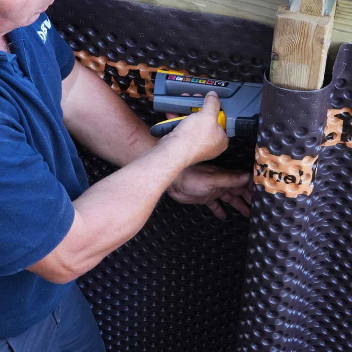 Film Drainant Delta MS 1,5 X 20 M Pour Piscine En Bois BWT MyPOOL - PROCOPI 6 Film Drainant Delta MS 1,5 X 20 M Pour Piscine En Bois BWT MyPOOL - PROCOPI – Image 4