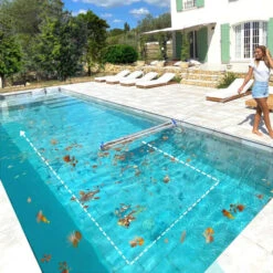 Épuisette Platypool Large Et Sans Effort 15 Épuisette Platypool Large Et Sans Effort -Piscines Ubbink Boutique platy001 epuisette platypool poolfast ambiance 2