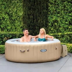 Spa Gonflable Intex PureSpa Sahara Energie + 4 Places Avec Couverture Thermique 14 Spa Gonflable Intex PureSpa Sahara Energie + 4 Places Avec Couverture Thermique -Piscines Ubbink Boutique spa gonflable intex purespa sahara 4 places ambiance 1