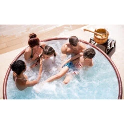 Spa Semi-rigide Bestway Lay-Z Spa HELSINKI AirJet 7 Places -Piscines Ubbink Boutique spa helsinki ambiance famille min 1