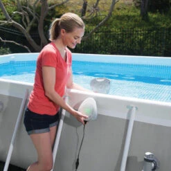 Lampe / Spot Magnétique à LED Multicolore Pour Piscine INTEX 20 Lampe / Spot Magnétique à LED Multicolore Pour Piscine INTEX -Piscines Ubbink Boutique spot magnetique a led multicolore pour piscine intex 4